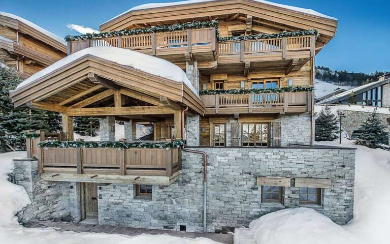 luxury ski resort Chalet Molière for weekly rentals in Courchevel 1850, French Alps