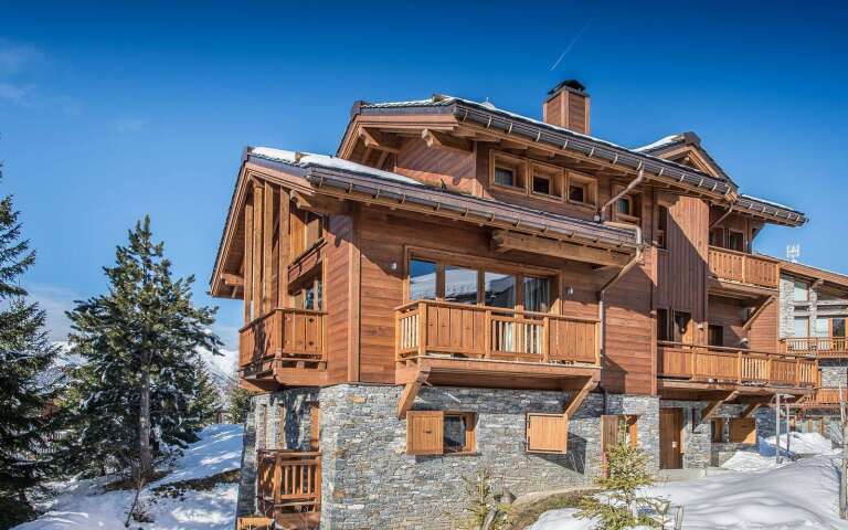 luxury ski resort Chalet Mauriac for weekly rentals in Courchevel 1850, French alps