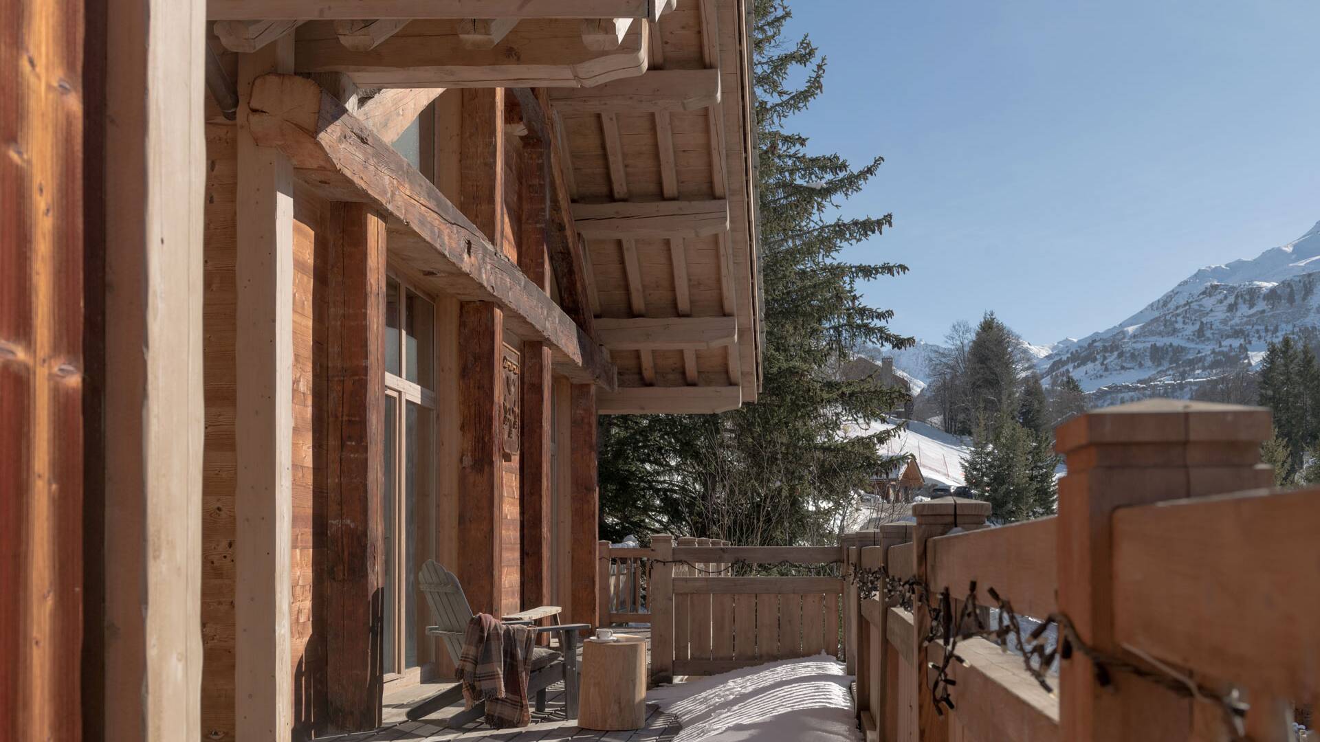 luxury ski resort Chalet Cerisier for weekly rentals in Méribel, French Alps