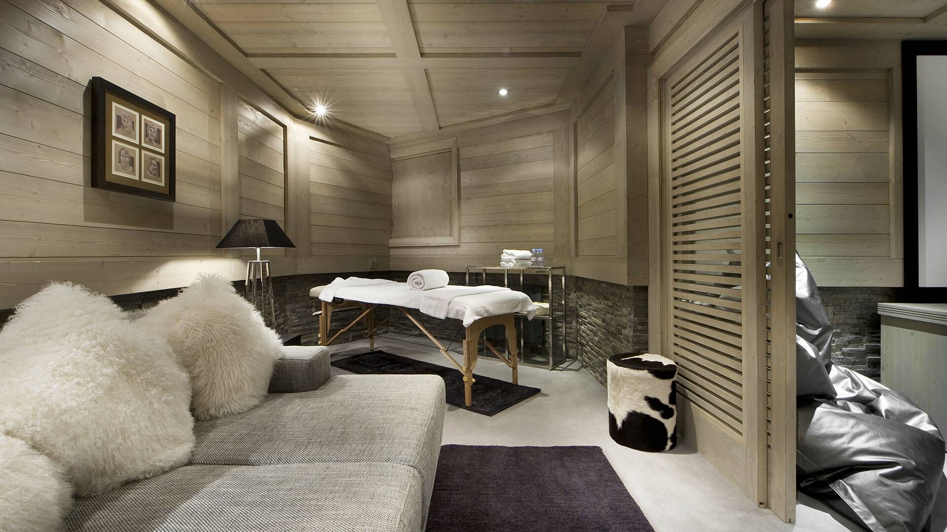 massage room