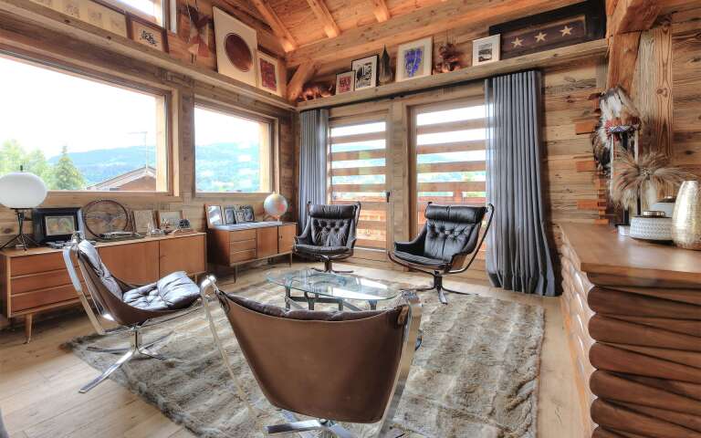 luxury ski resort Chalet Ambre for weekly rentals in Megève, French Alps