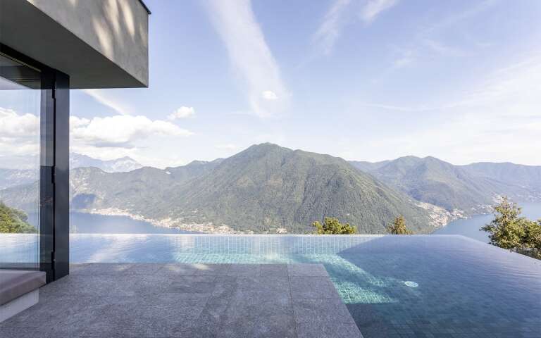 villa luxury Como Lake infinity pool view