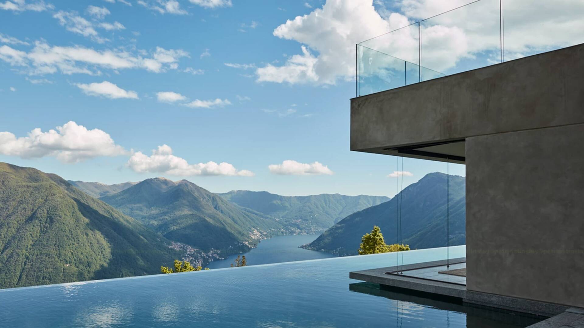 villa luxury rental Como Lake infinity pool view