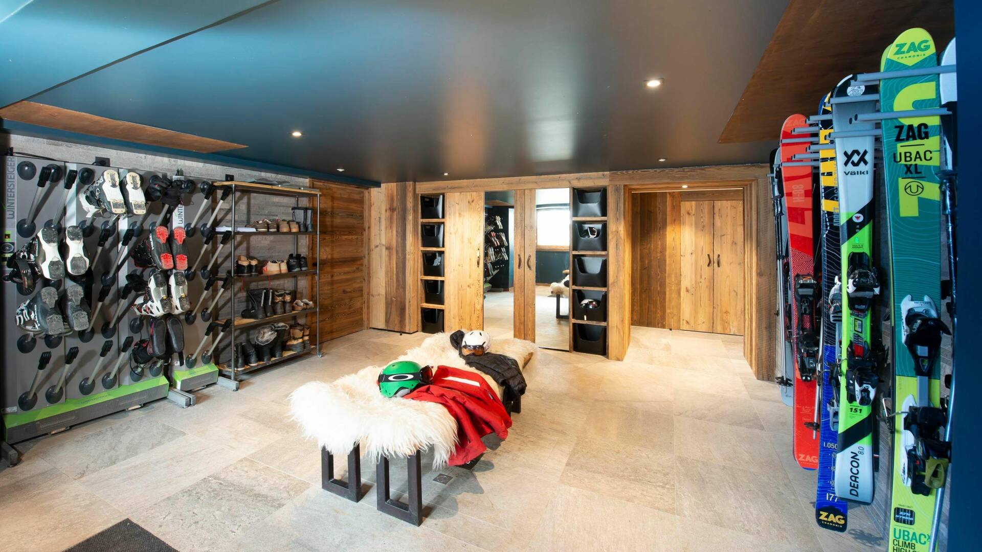 fully equipped ski room