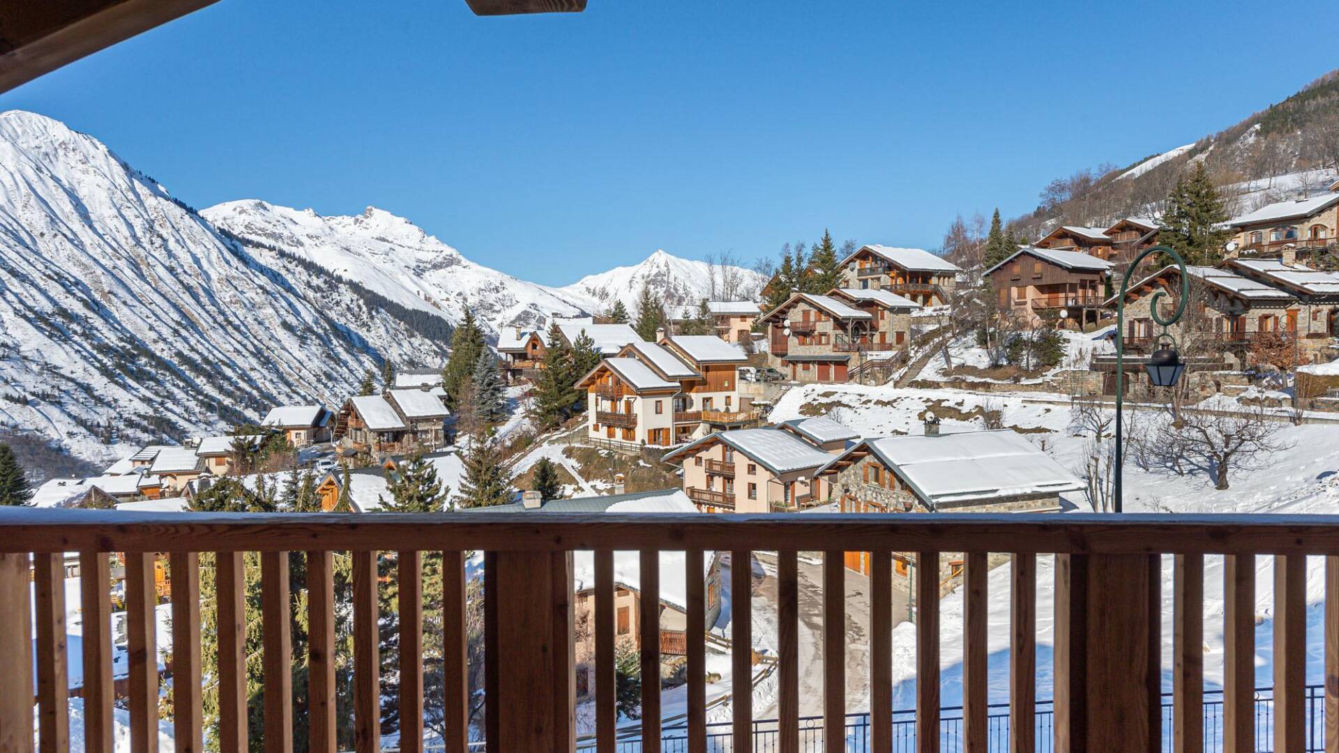 luxury Chalet Peuplier for rent in Saint-Martin-de-Belleville near 3 Valleys ski area, French Alps