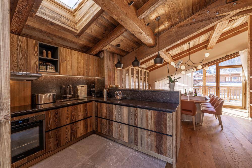 luxury ski resort Chalet Tanganika for rent in Courchevel, French Alps