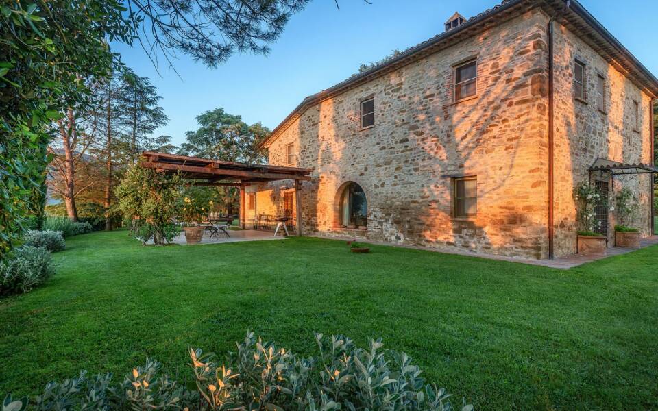 Special offers for last-minute vacation villas in Italy